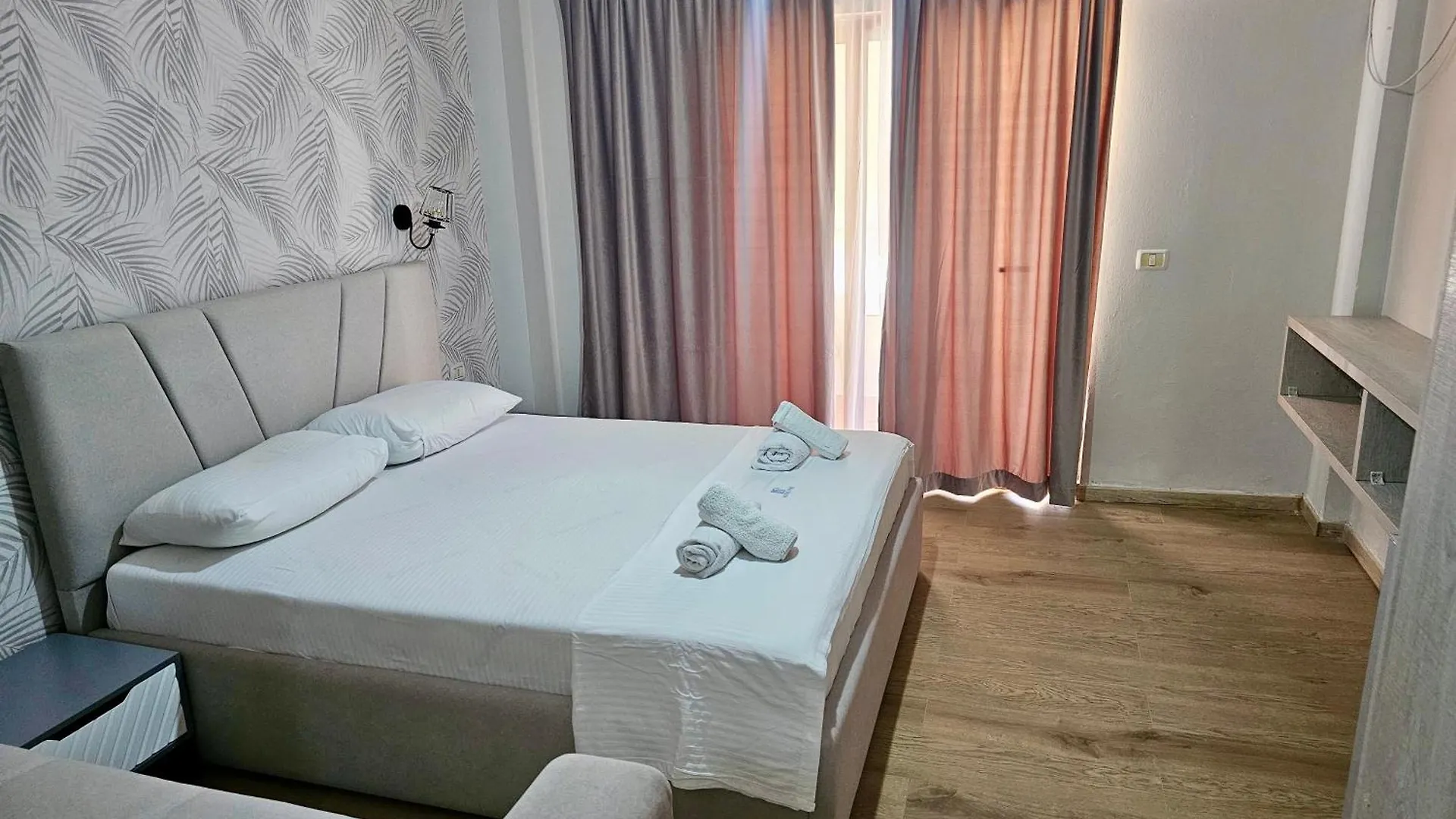 Hotel Pini Sarandë