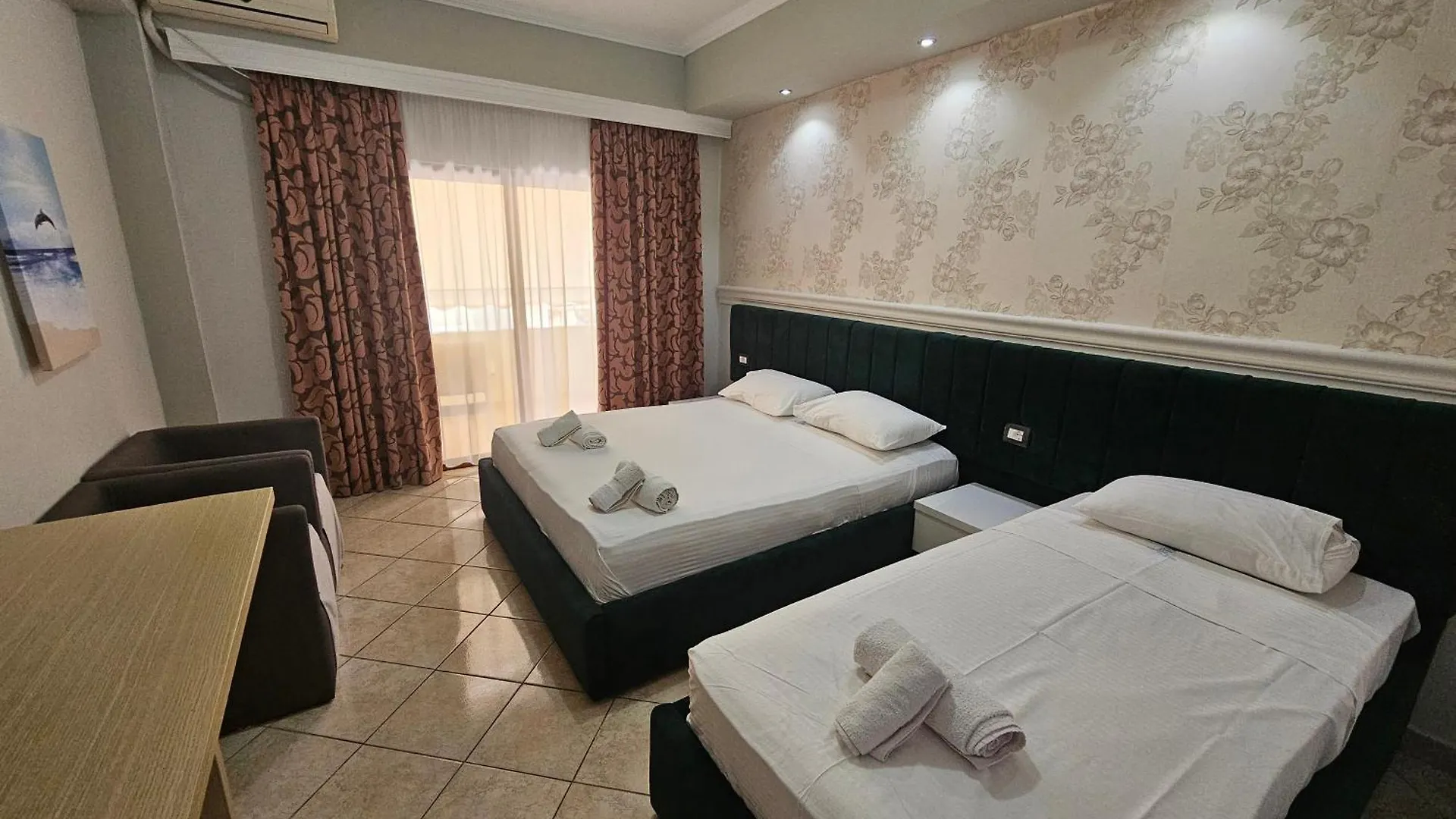 Hotel Pini Sarandë Albânia