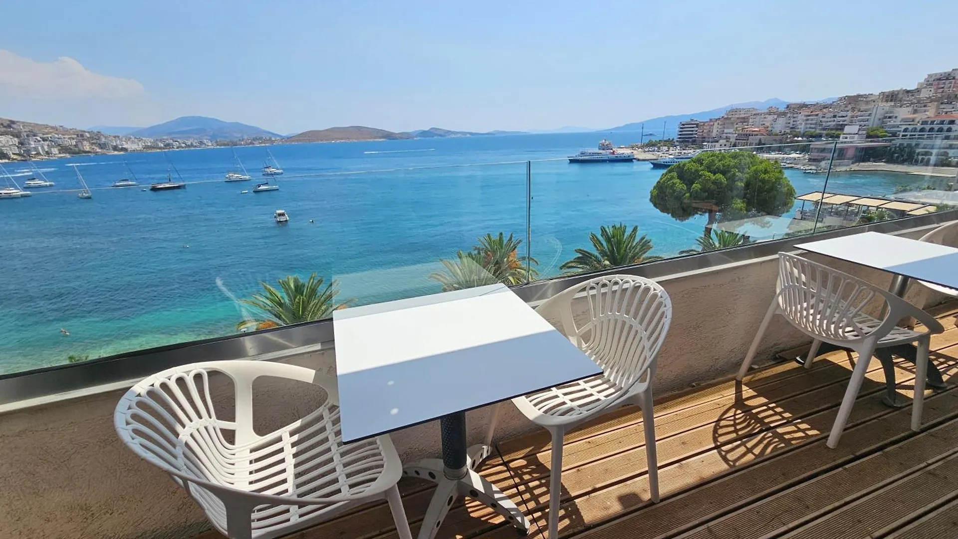 Hotel Pini Sarandë