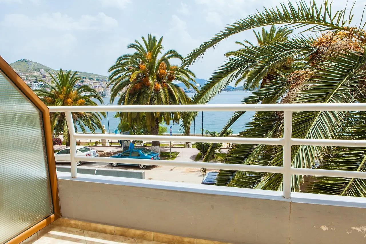 Hotel Pini Σαράντα