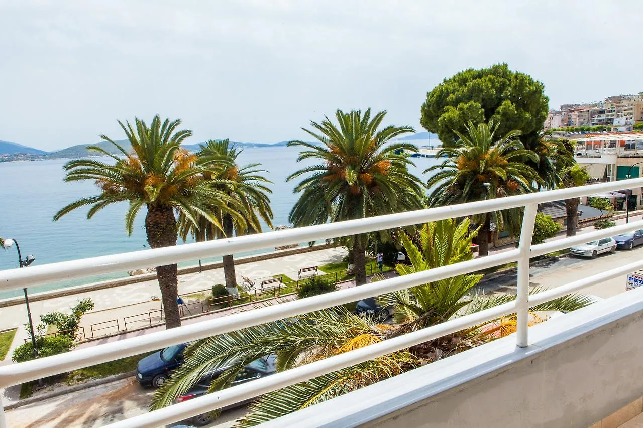 Hotel Pini Σαράντα 3*,  Αλβανία