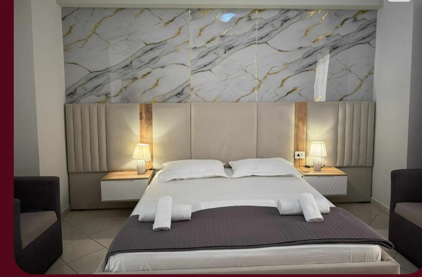 Hotel Pini Sarande