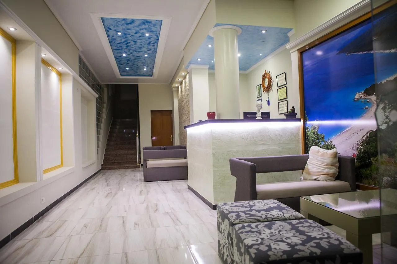 Hotel Pini Sarande